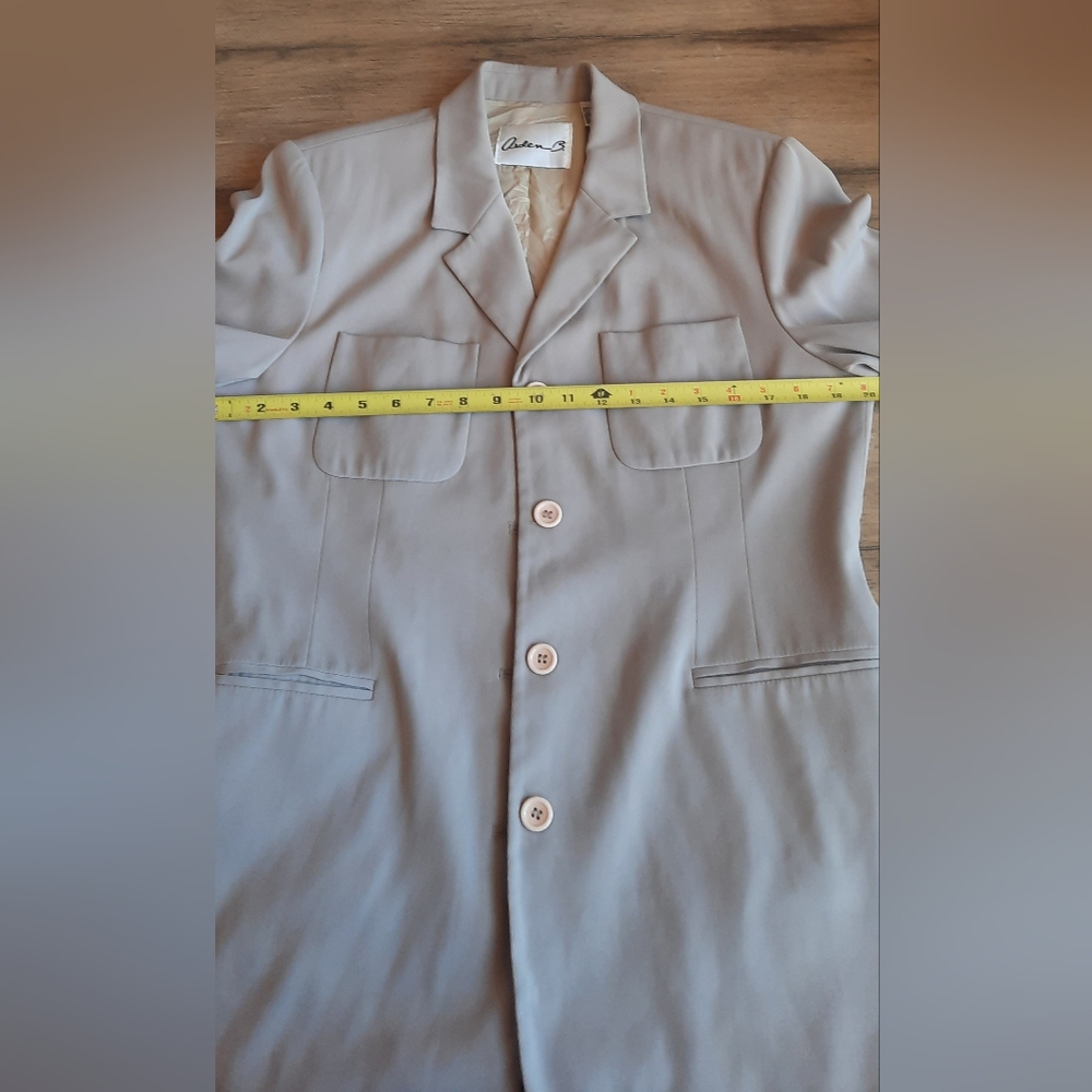 Ladies Blazer Jacket by Arden B, Size LG, 97% Polyester 3% Spandex